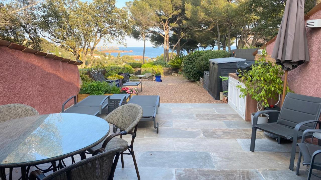 Bastidon Vue Mer Antheor-Cap-Roux Extérieur photo